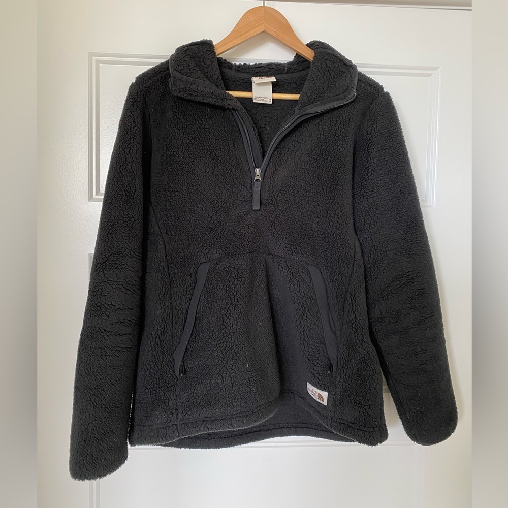 The North Face Fleece Campshire Pullover Hoodie 2.0 in Black